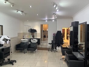 Music Hall Ln, Dunfermline for lease Interior Photo- Image 2 of 3