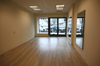 62-74 Lasalle Rd, West Hartford, CT for lease Interior Photo- Image 2 of 6