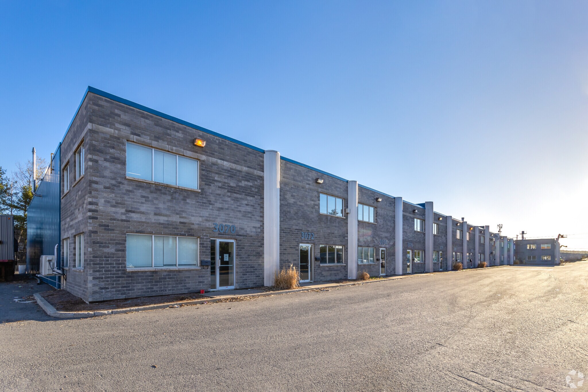 3100 Rue Joseph-Monier, Terrebonne, QC for lease Primary Photo- Image 1 of 6