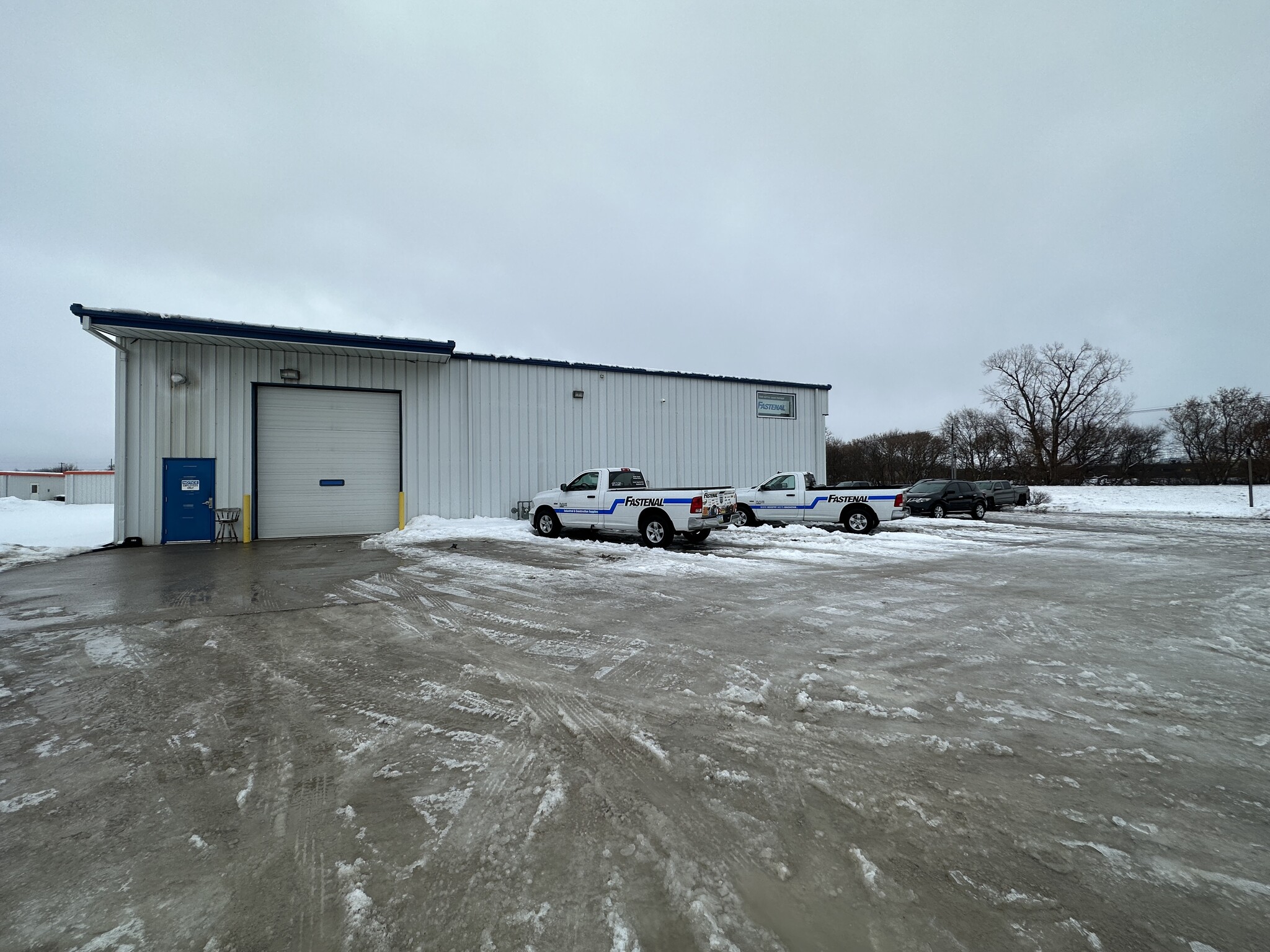 2007 Grandview Ave, Muscatine, Ia 52761 - Retail For Sale 