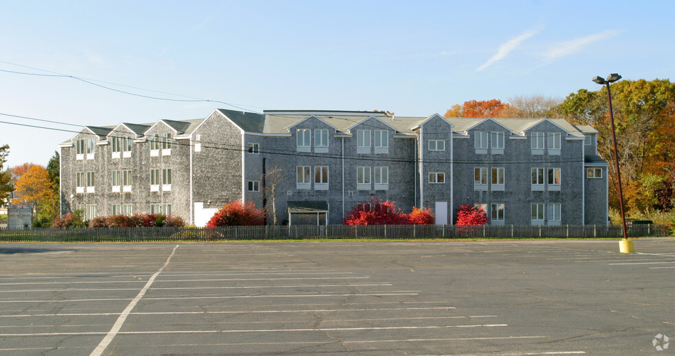 929 Boston Post Rd, Old Saybrook, CT for lease - Building Photo - Image 3 of 9