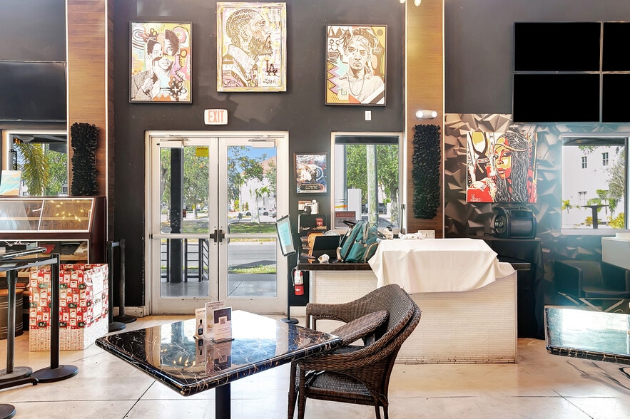 122 S Howard Ave, Tampa, FL for lease - Building Photo - Image 2 of 58