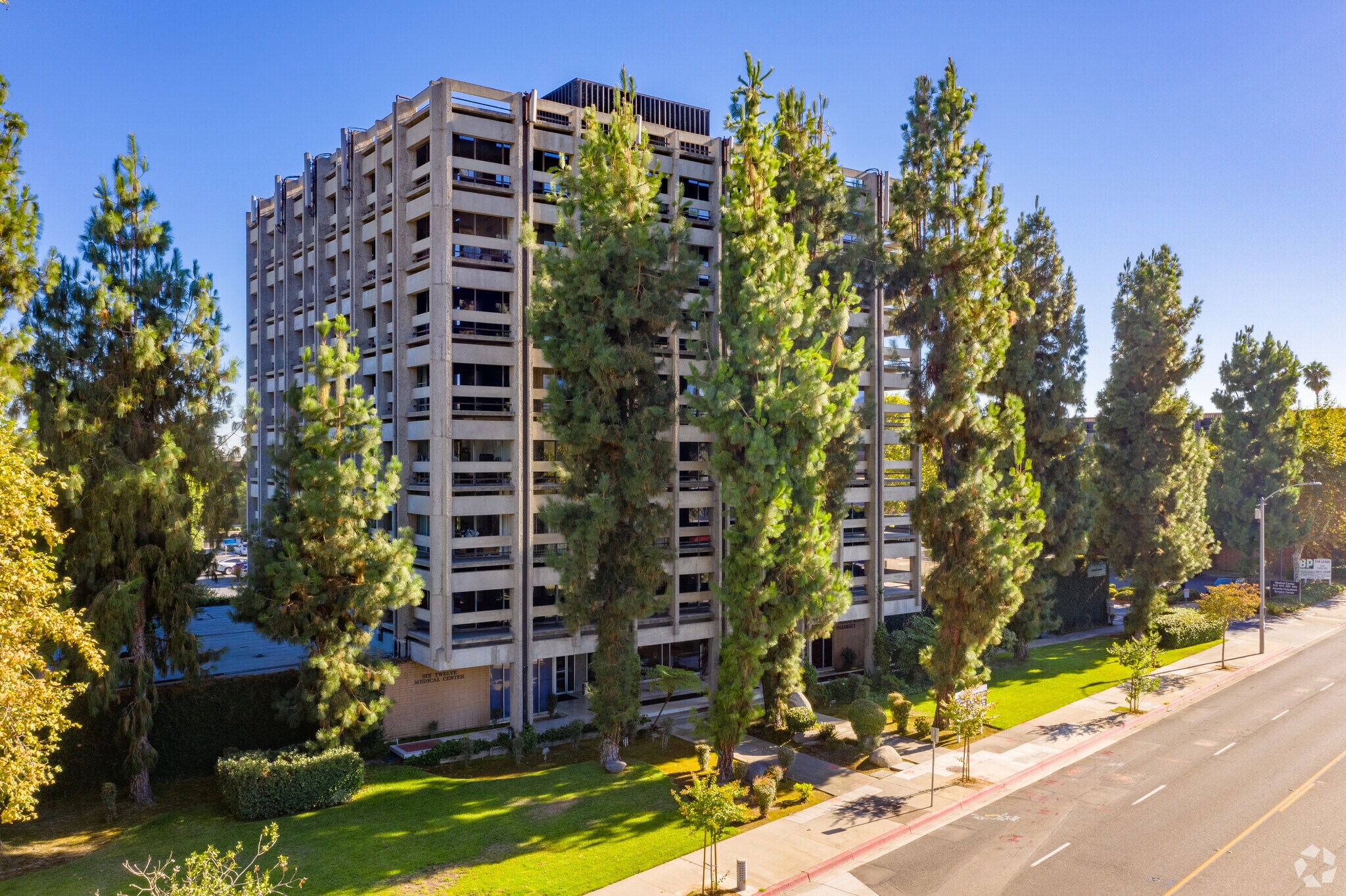 612 W Duarte Rd, Arcadia, CA 91007 Six Twelve Medical Center