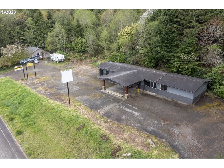 60221 Confusion Hill Rd, Coos Bay, OR for sale - Building Photo - Image 1 of 1