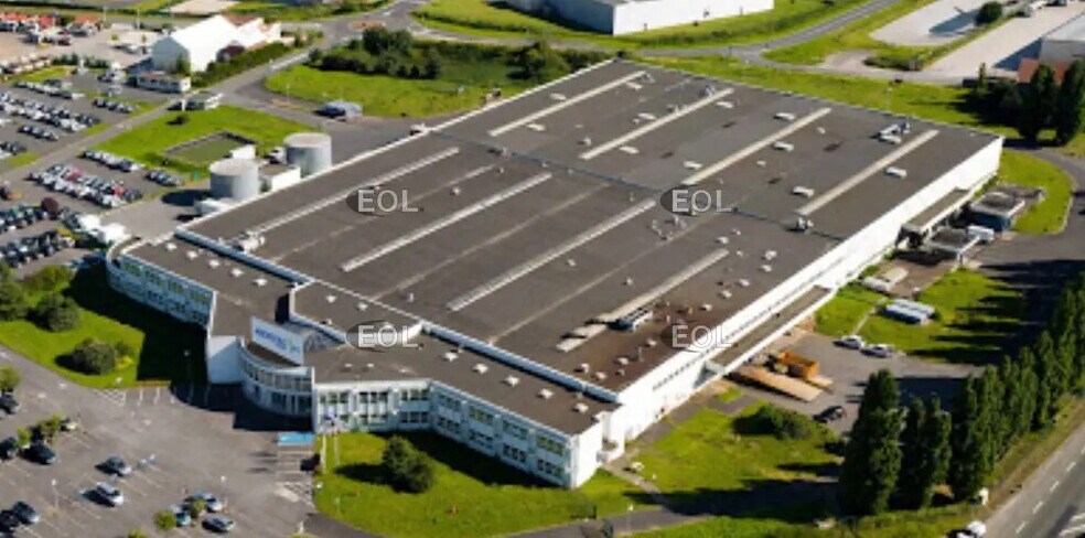 Industrial in Villeron for lease - Aerial - Image 1 of 3
