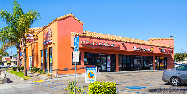 13528-13542 Lakewood Blvd, Bellflower, CA for lease - Primary Photo - Image 1 of 7