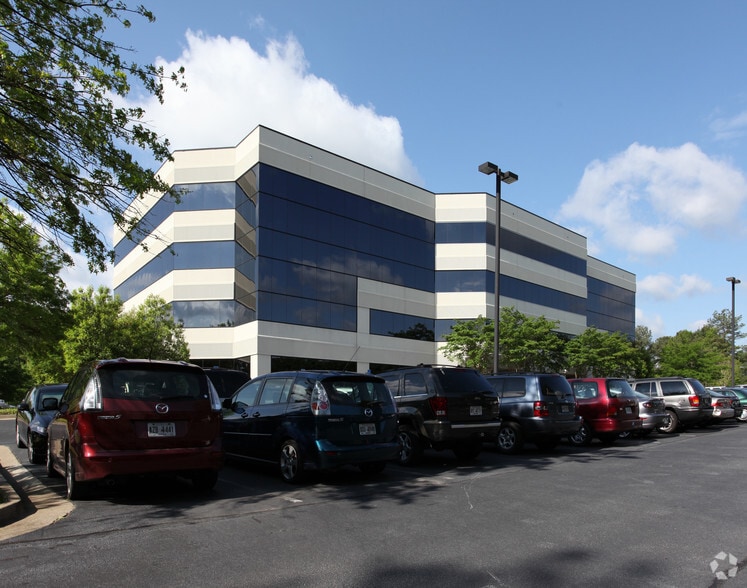 2900 Woodcock Blvd, Atlanta, GA for lease - Building Photo - Image 1 of 6