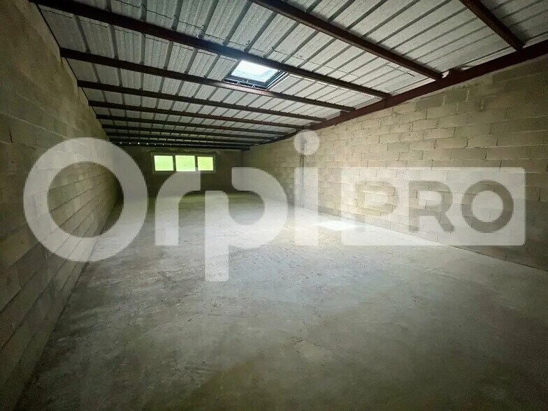 Flex in Saint-Chéron for sale - Interior Photo - Image 3 of 7