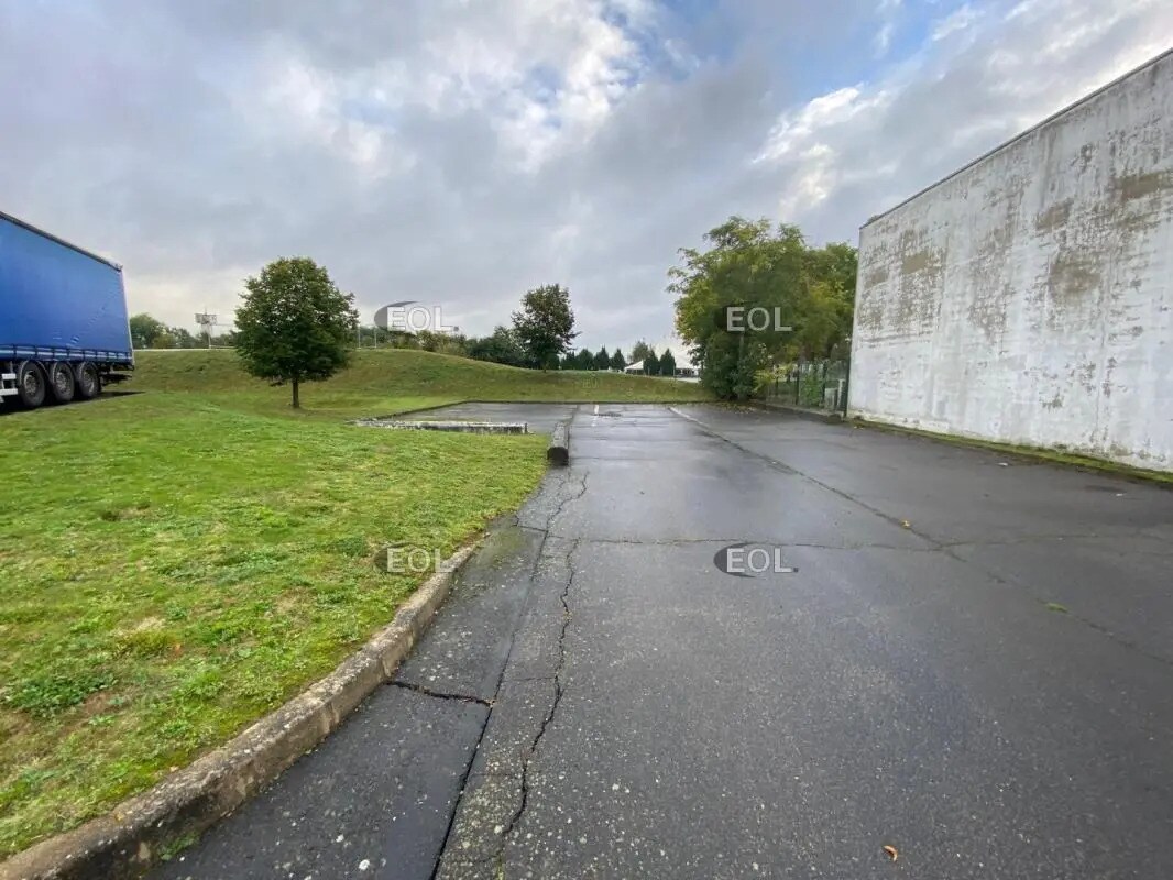 Land in Savigny-le-Temple for lease Building Photo- Image 1 of 6