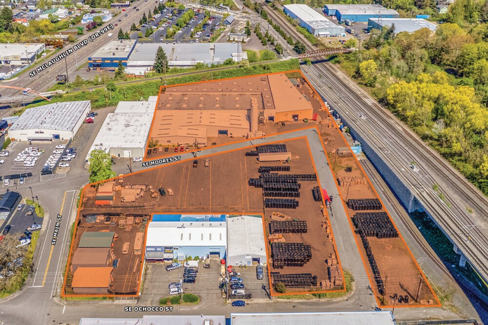 2448 SE Moores St, Milwaukie, OR for sale Primary Photo- Image 1 of 2