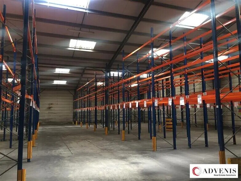 Flex in Cestas for lease - Interior Photo - Image 2 of 8