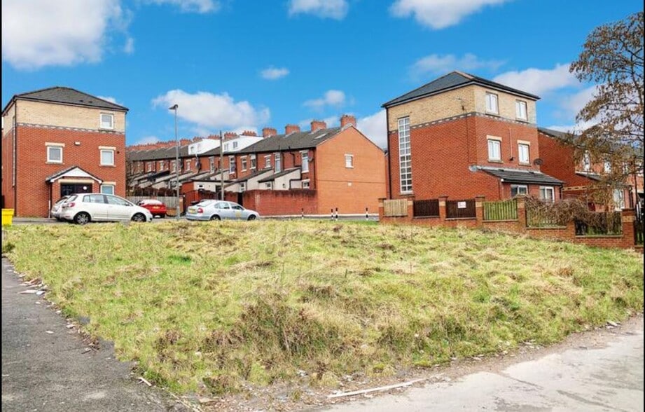 140-144 Cedar St, Blackburn for sale - Primary Photo - Image 1 of 1