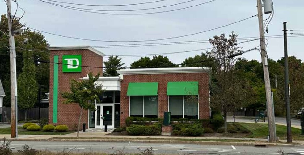 307 Trapelo Rd, Belmont, MA for lease - Primary Photo - Image 1 of 3