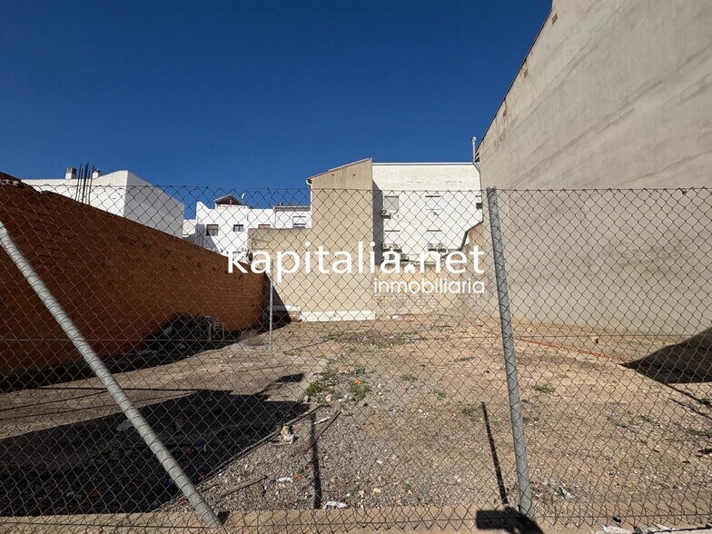Land in València for sale - Building Photo - Image 2 of 3