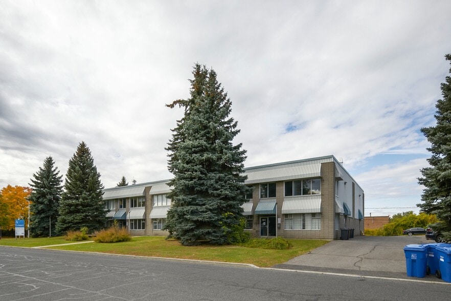 115 Rue de Vaudreuil, Boucherville, QC for sale - Building Photo - Image 2 of 7