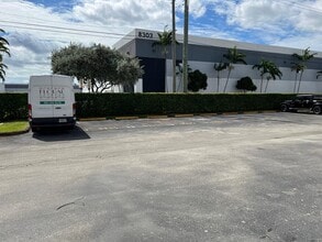 8228 NW 30th Terrace, Doral, FL for lease Building Photo- Image 2 of 16