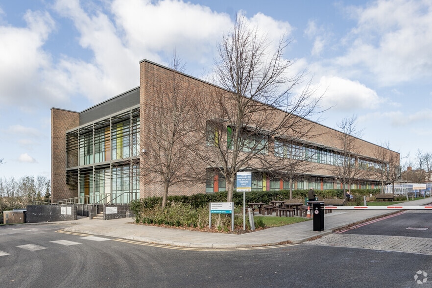 Monks Park Ave, Bristol for sale - Primary Photo - Image 2 of 5