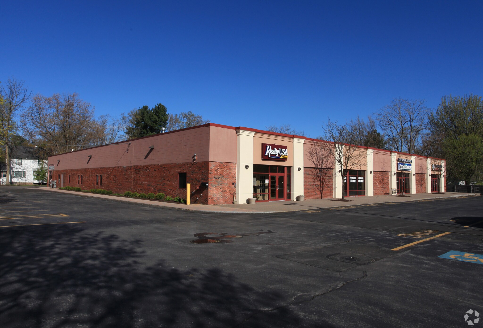 401 N Main St, North Syracuse, NY for lease Primary Photo- Image 1 of 10