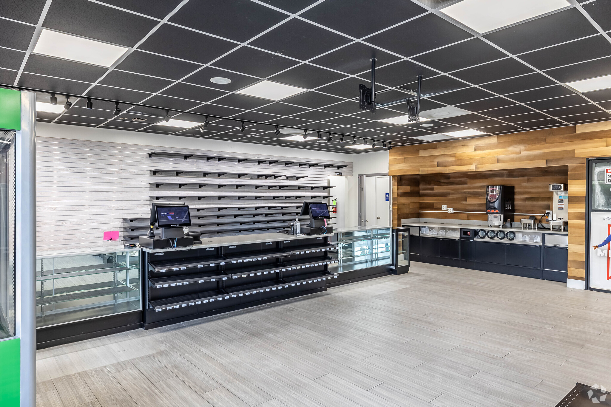 1290 Lantana Rd, Lake Worth, FL for sale Interior Photo- Image 1 of 10