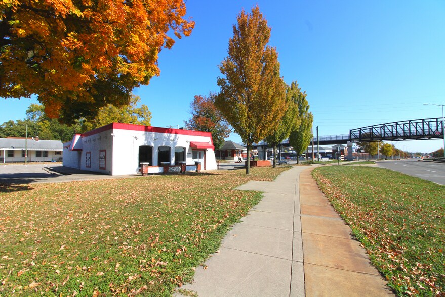 1002 E 38th St, Indianapolis, IN for sale - Building Photo - Image 1 of 1