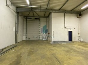 Flex in Cormeilles-en-Parisis for lease Interior Photo- Image 1 of 6