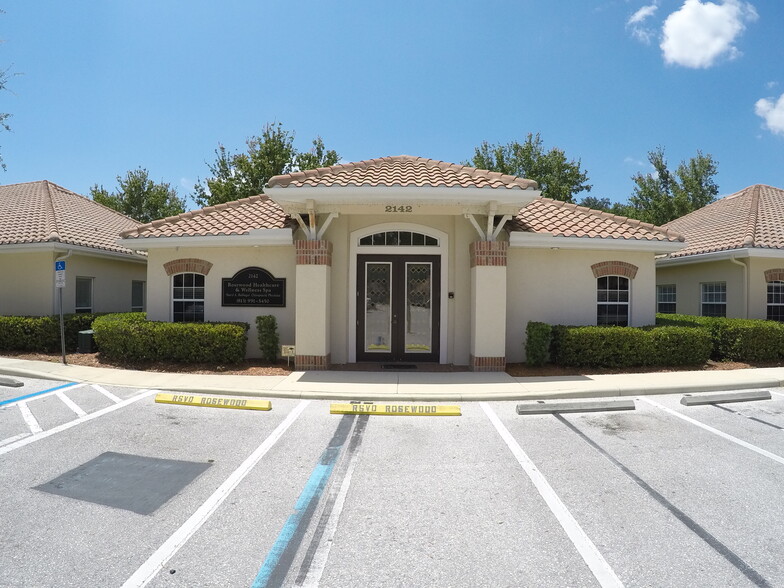 2142 Ashley Oaks Cir, Wesley Chapel, FL for sale - Building Photo - Image 2 of 13