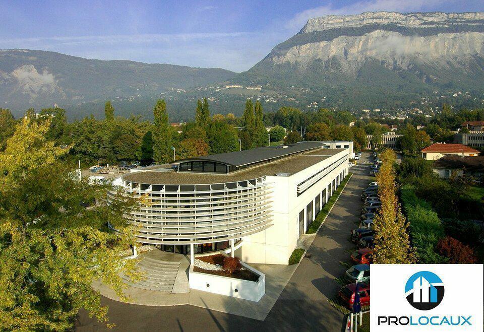 Office in Meylan for lease Building Photo- Image 1 of 11