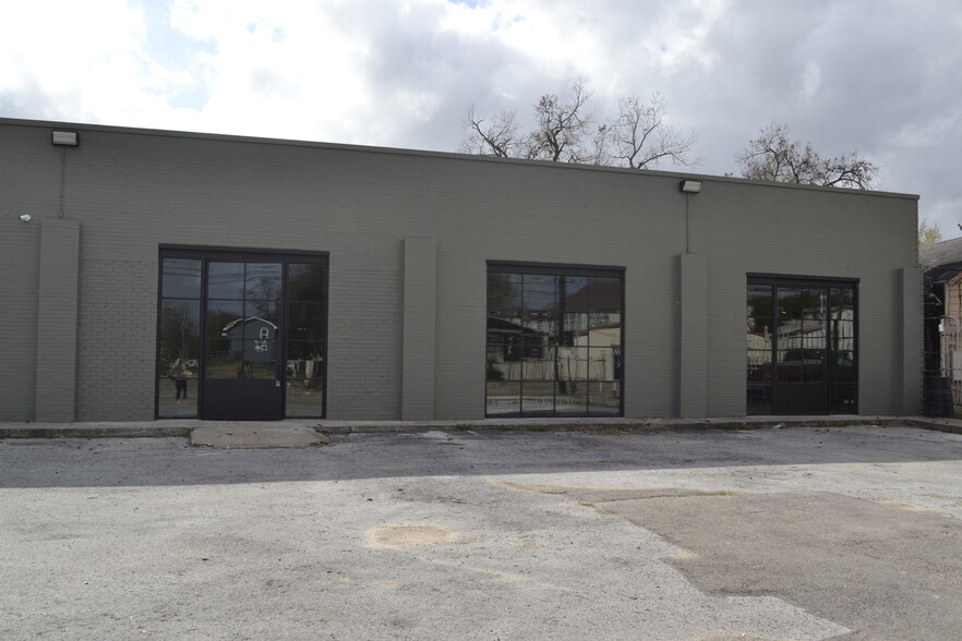 5914 Harrisburg Blvd, Houston, TX for sale - Building Photo - Image 2 of 9