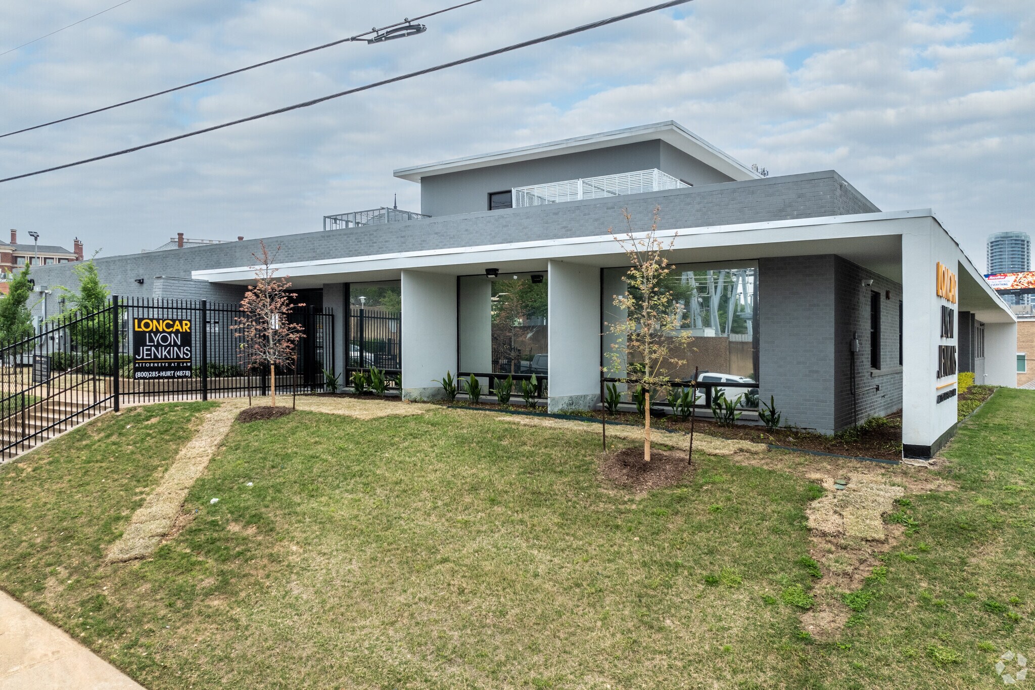 3918 Harry Hines Blvd, Dallas, TX for sale Primary Photo- Image 1 of 1