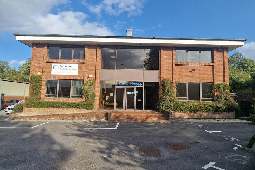 Stroudley Rd, Basingstoke for lease - Building Photo - Image 1 of 1