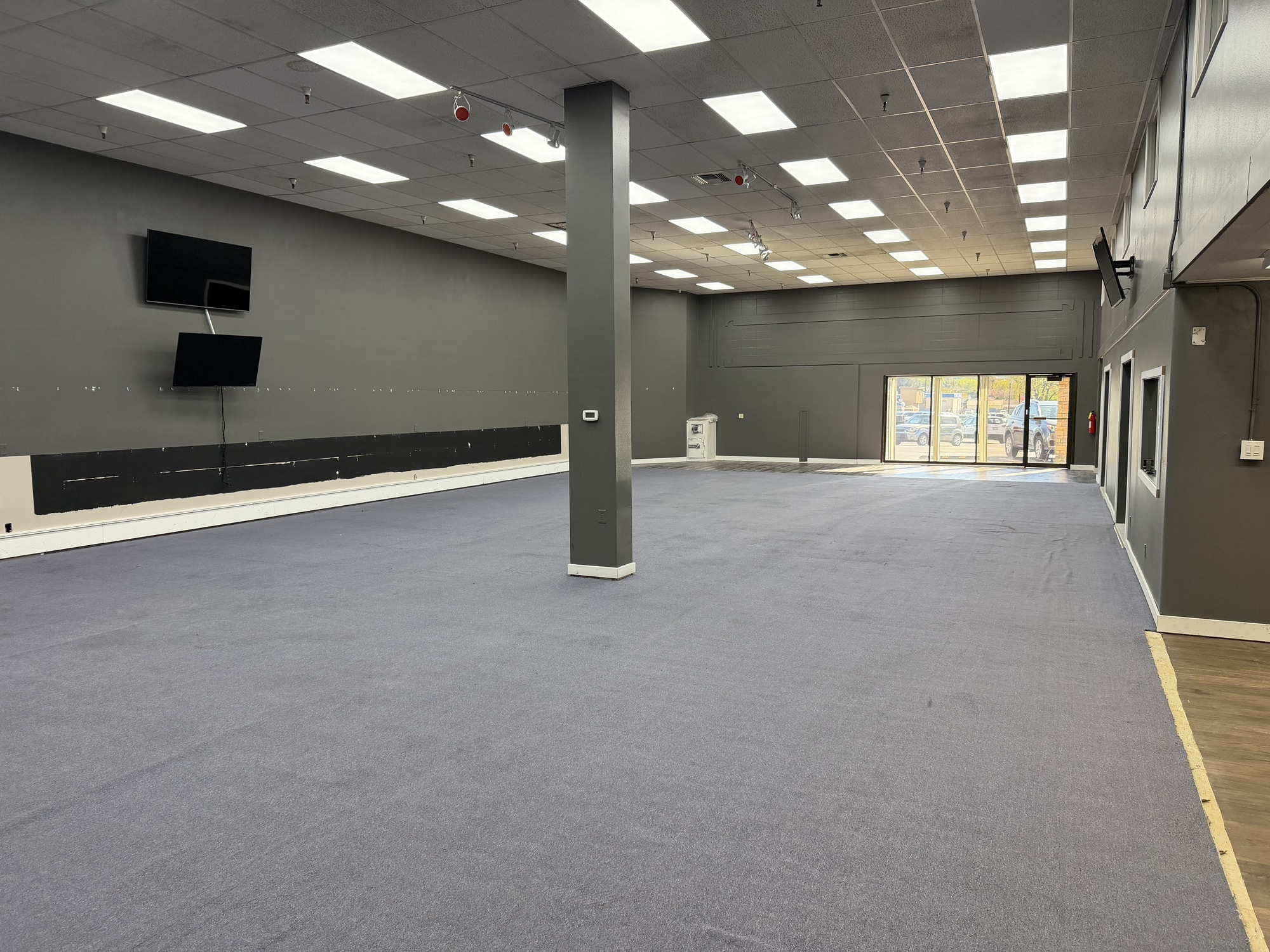 5602-5802 Summitview Ave, Yakima, WA for lease Interior Photo- Image 1 of 5