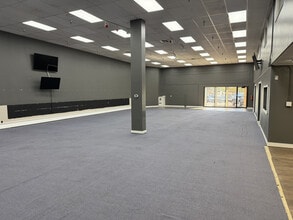 5602-5802 Summitview Ave, Yakima, WA for lease Interior Photo- Image 1 of 5