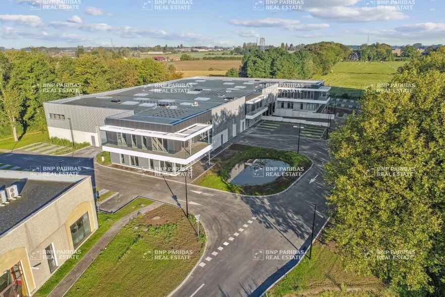 Flex in Saint-André-lez-Lille for lease - Building Photo - Image 1 of 30