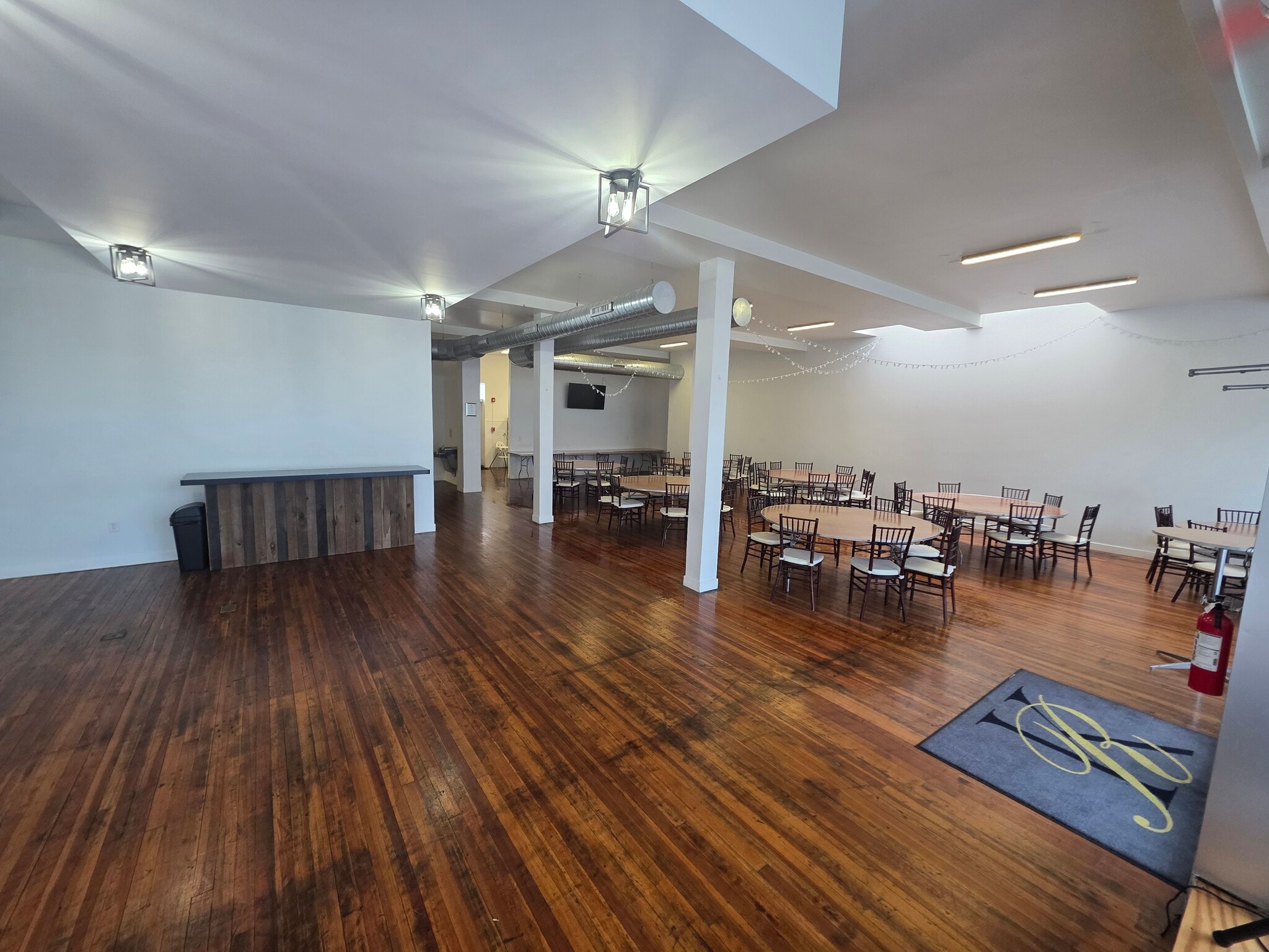 451 3rd St, Niagara Falls, NY for lease Interior Photo- Image 1 of 4