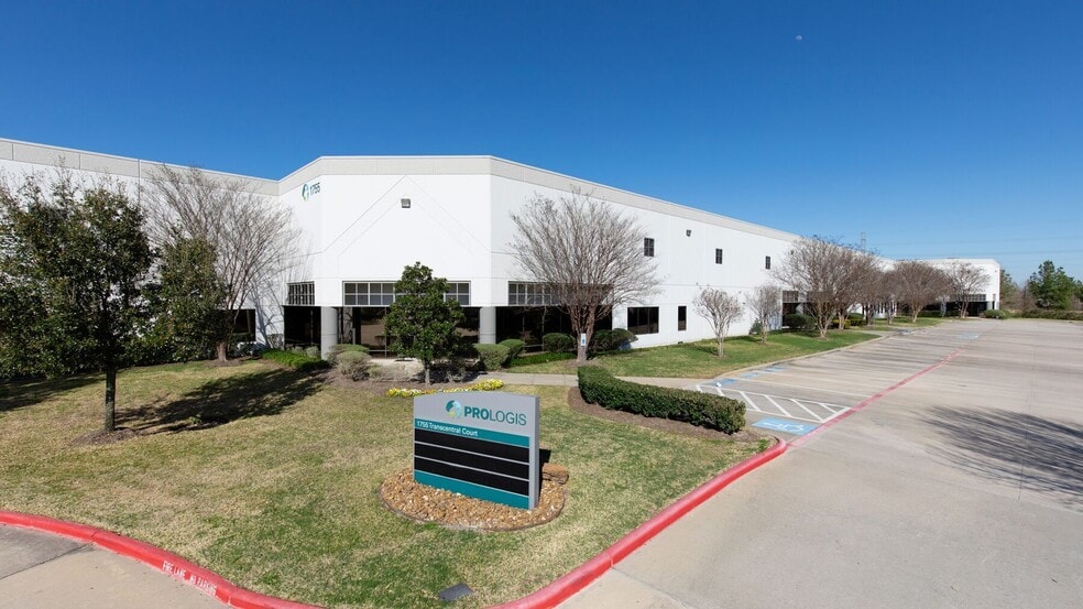 1606 Greens Rd, Houston, TX for lease - Building Photo - Image 2 of 6