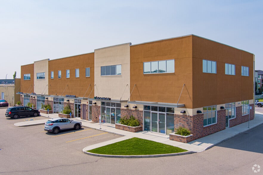 52 Gateway Dr NE, Airdrie, AB for sale - Primary Photo - Image 1 of 1