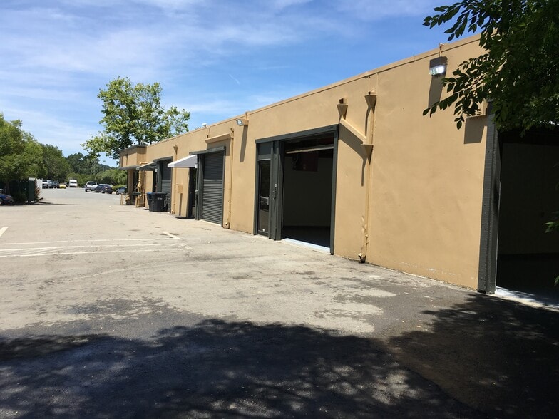 37 Commercial Blvd, Novato, CA for lease - Building Photo - Image 3 of 14