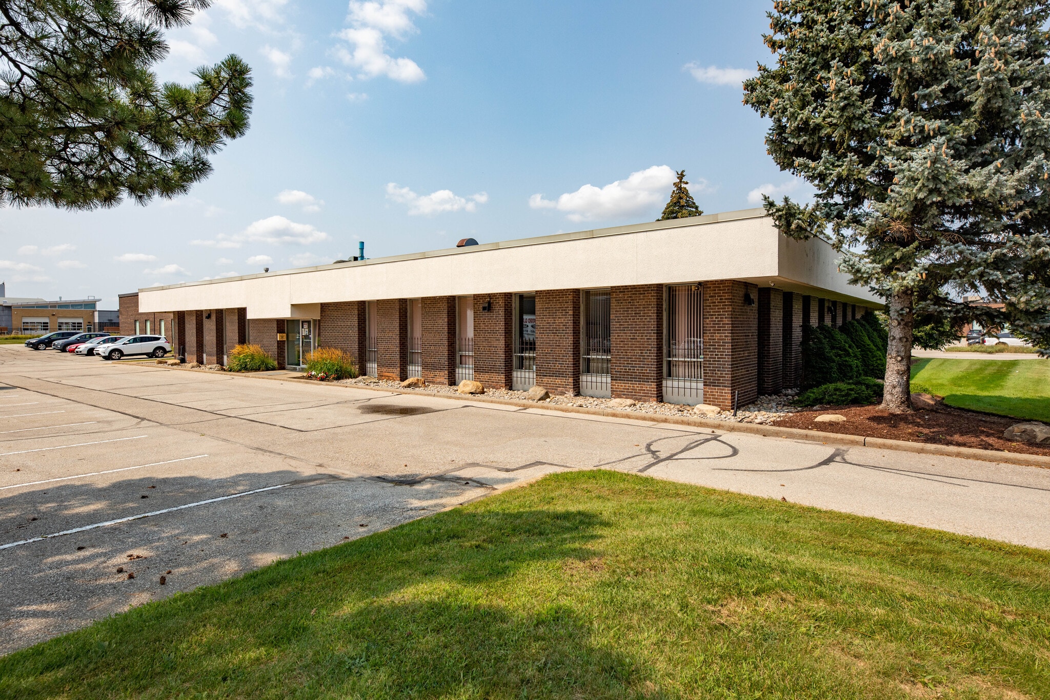 6380 Viscount Rd, Mississauga, ON for sale Primary Photo- Image 1 of 1