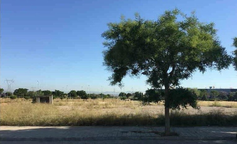 Carrer Toll-L'alberca Calle, Torrent, Valencia for sale - Building Photo - Image 1 of 4