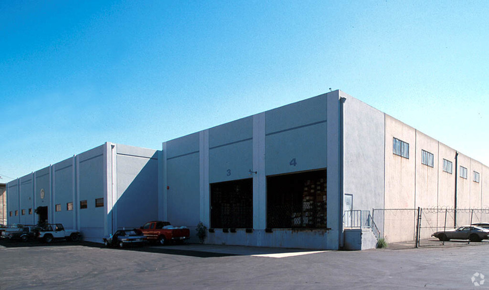 2140 E 51st St, Vernon, CA for lease - Building Photo - Image 2 of 5