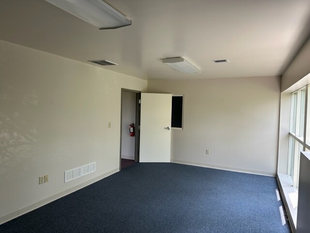 470 Route 31 N, Ringoes, NJ for lease - Interior Photo - Image 3 of 4