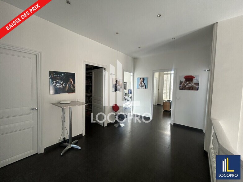 Office in Nice for lease - Interior Photo - Image 3 of 12