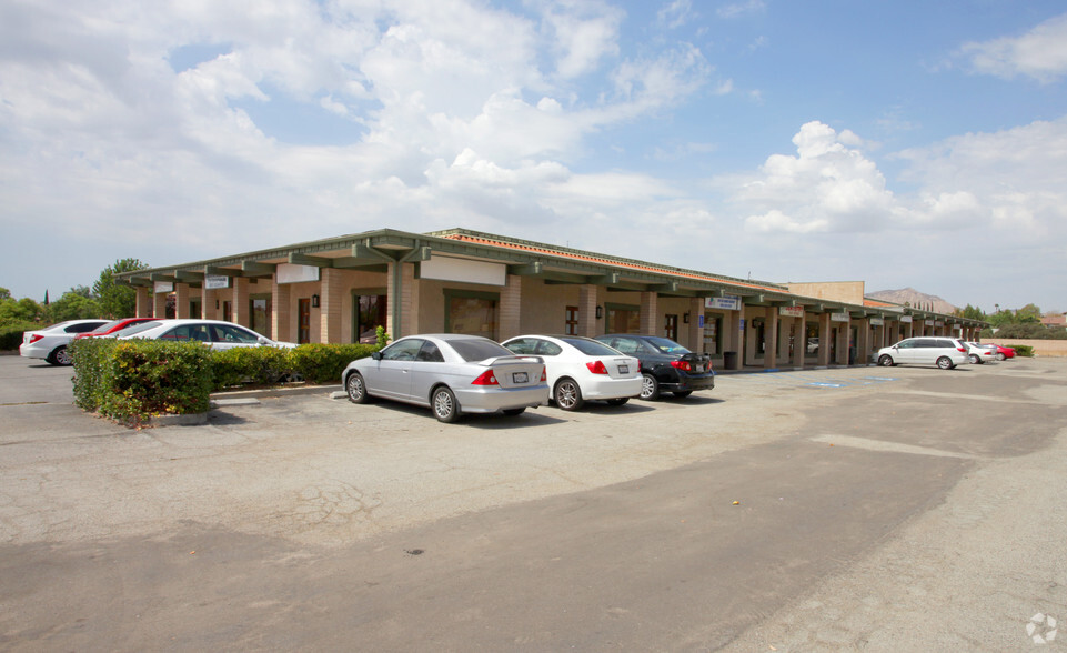 24760 Sunnymead Blvd, Moreno Valley, CA for lease - Building Photo - Image 1 of 3