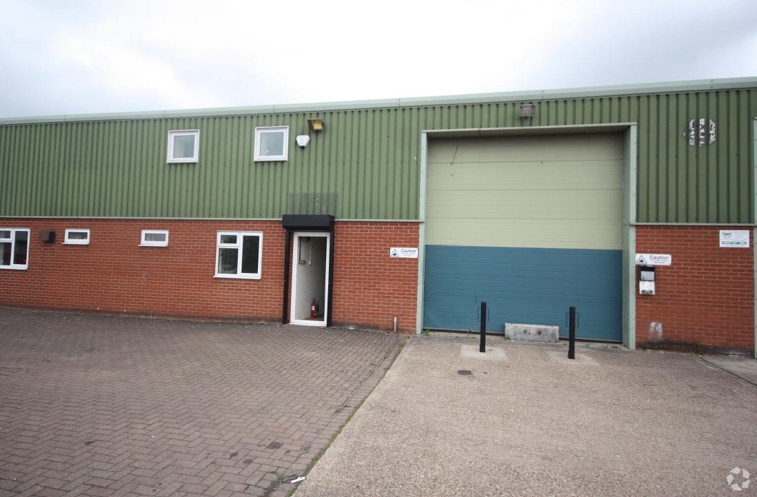 Tything Rd E, Alcester for sale Primary Photo- Image 1 of 1