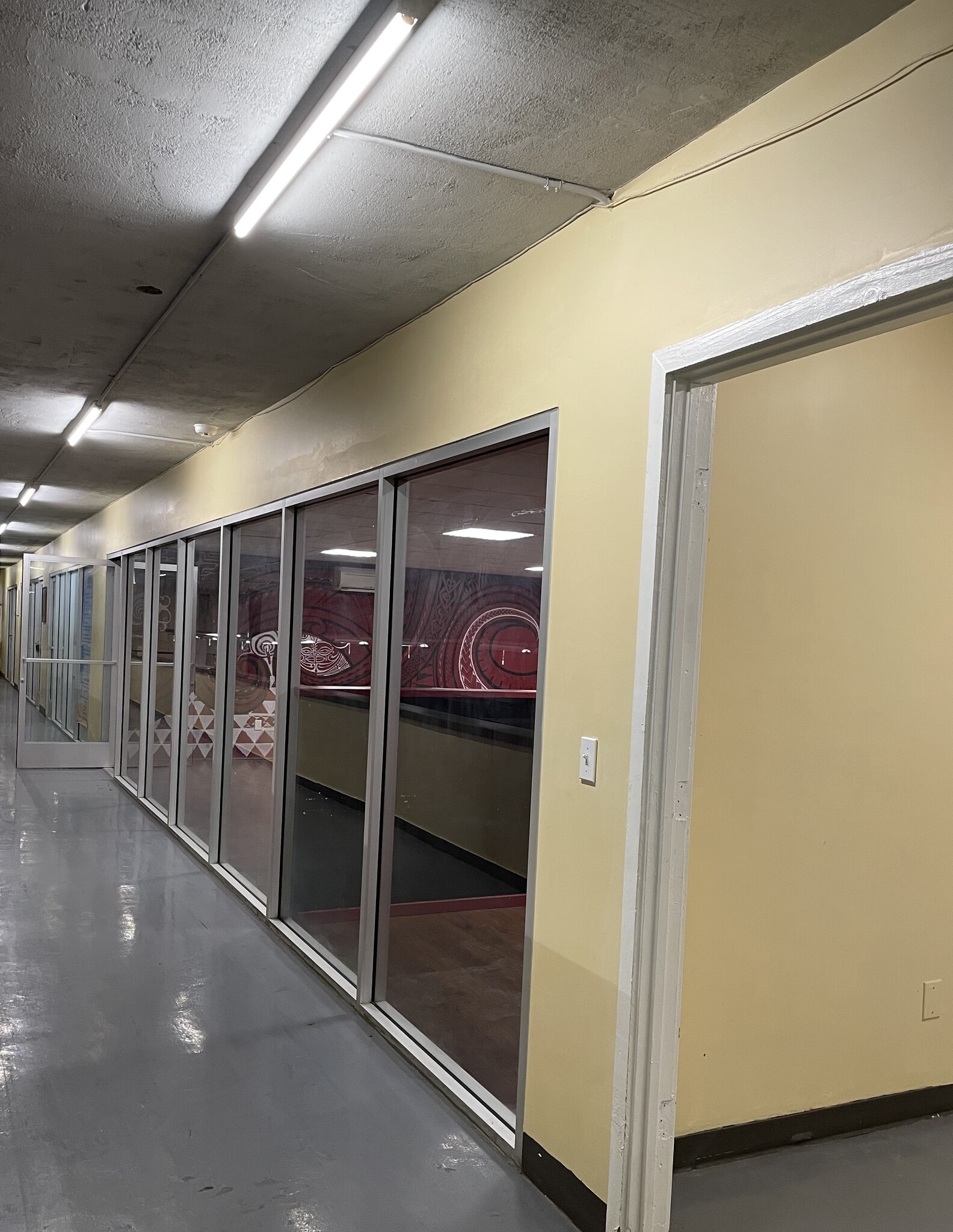 94-333 Waipahu Depot St, Waipahu, HI for lease Building Photo- Image 1 of 2