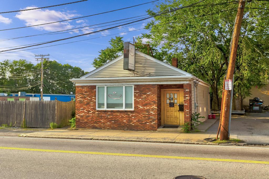 202 Neponset Valley Pky, Hyde Park, MA for sale Building Photo- Image 1 of 10