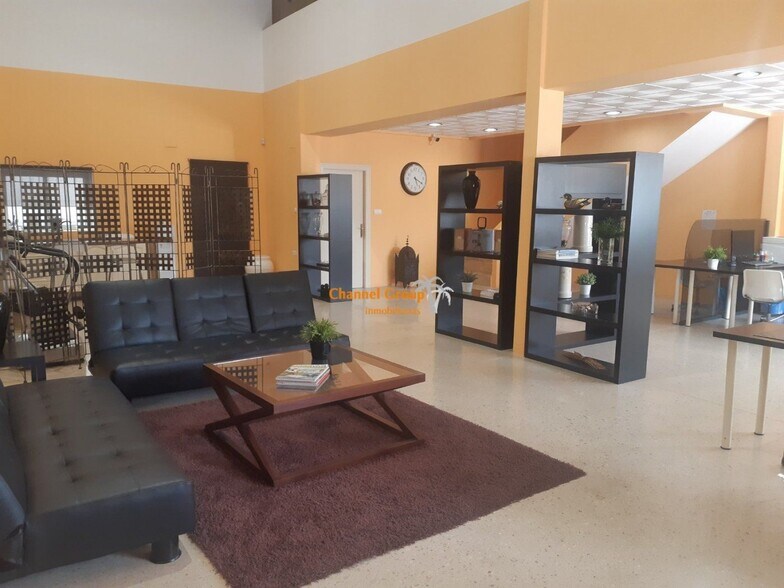 Industrial in Crevillent for sale - Building Photo - Image 2 of 36