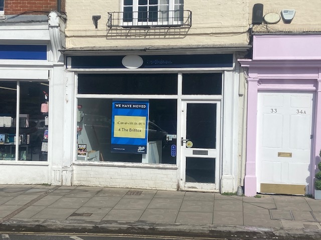 33-34 Market Pl, Devizes for sale - Building Photo - Image 2 of 2