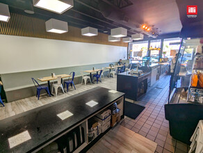 17300 Ventura Blvd, Encino, CA for lease Interior Photo- Image 1 of 7