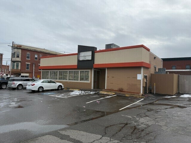 546 Deering Ave, Portland, ME for lease - Building Photo - Image 1 of 7